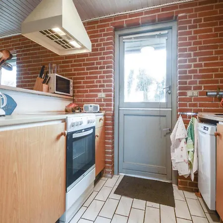 Three-bedroom Holiday In Casa de Férias *