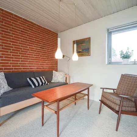 Three-bedroom Holiday In