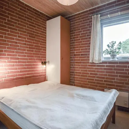 Three-bedroom Holiday In