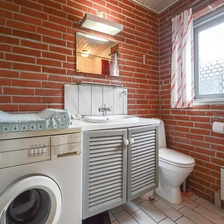 Casa de Férias Three-bedroom Holiday In Haderslev